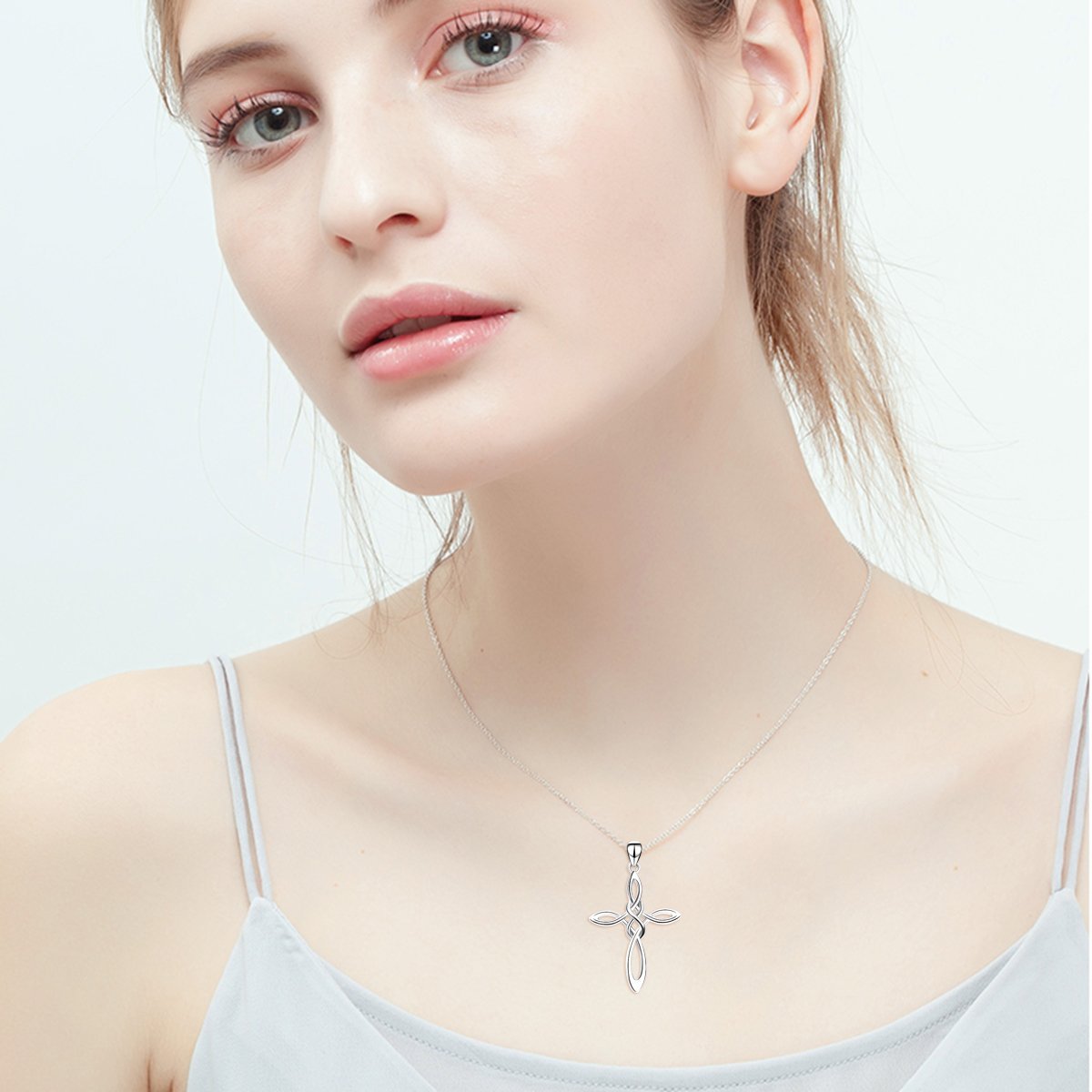 2019 Fashion Jewelry, Rhodium Plating and Chains Cross Necklace Wedding Jewelry