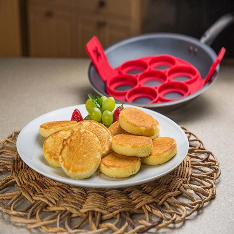 loomrack The Perfect Egg/Mini Pancake Maker