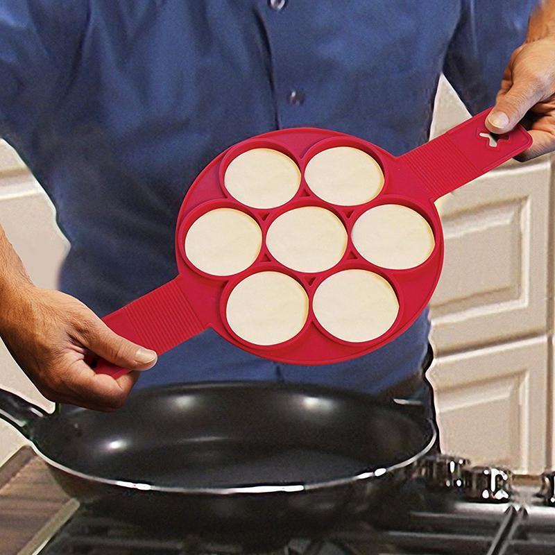 loomrack The Perfect Egg/Mini Pancake Maker