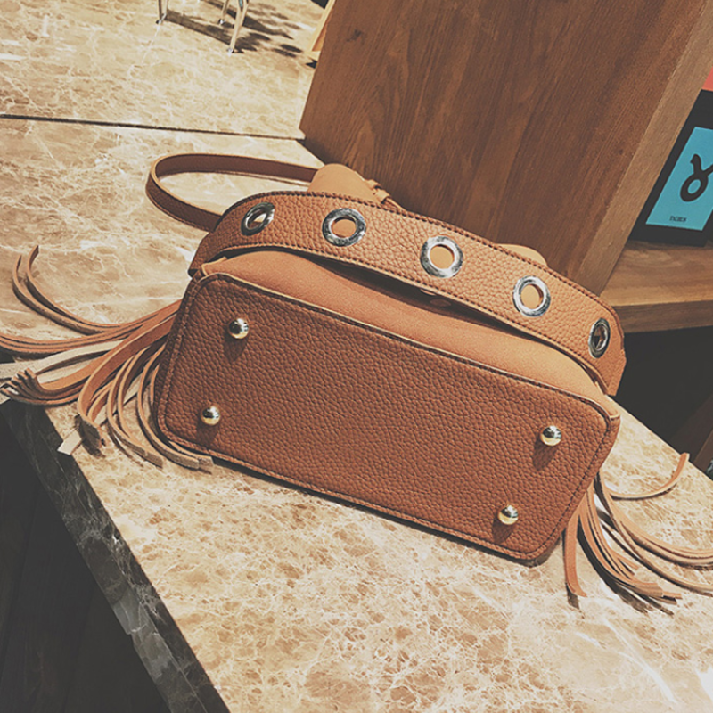 loomrack Vintage Tassel Adorned Bucket Crossbody Messenger Bag Shoulder Bags