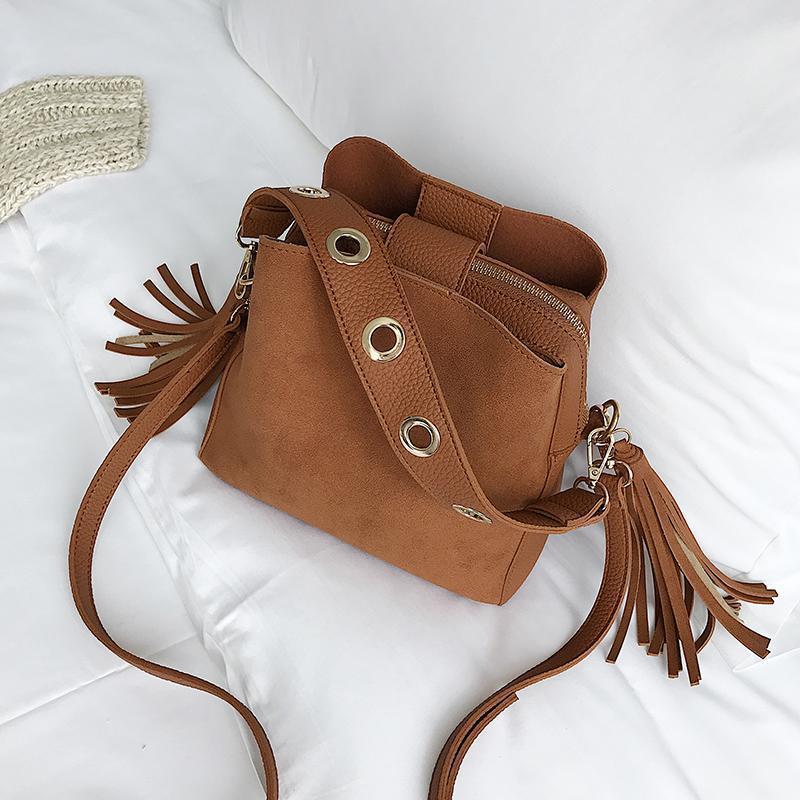 loomrack Vintage Tassel Adorned Bucket Crossbody Messenger Bag Shoulder Bags Brown